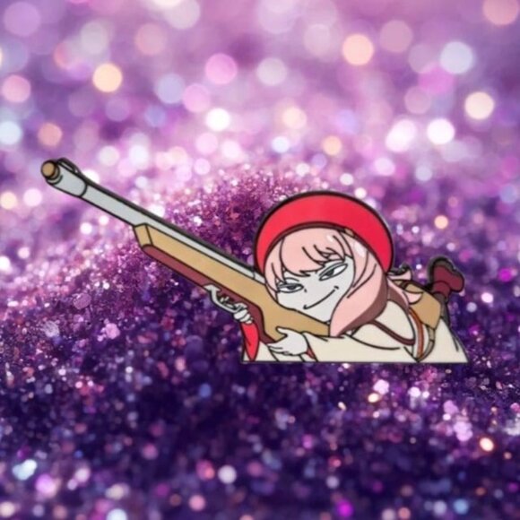 Heh! Anya Pop Gun Enamel Pin - Your Favorite Forger is Ready! - Picture 2 of 6